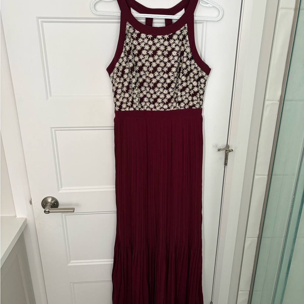 Sleeveless Burgundy Maxi Dress with Floral Embroidered Bodice